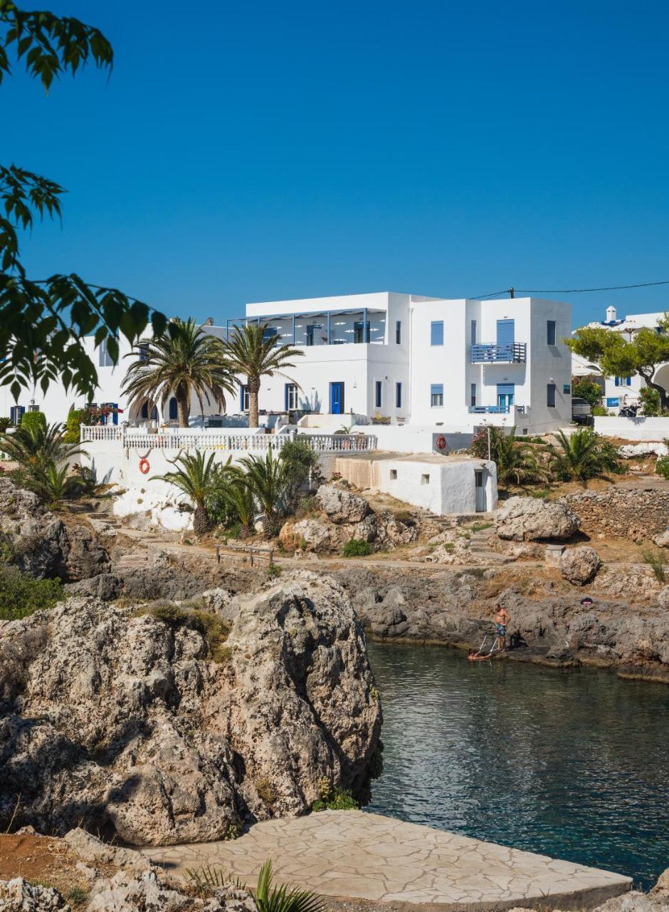 Avlemonas Bay Sea Houses. Exterior photo